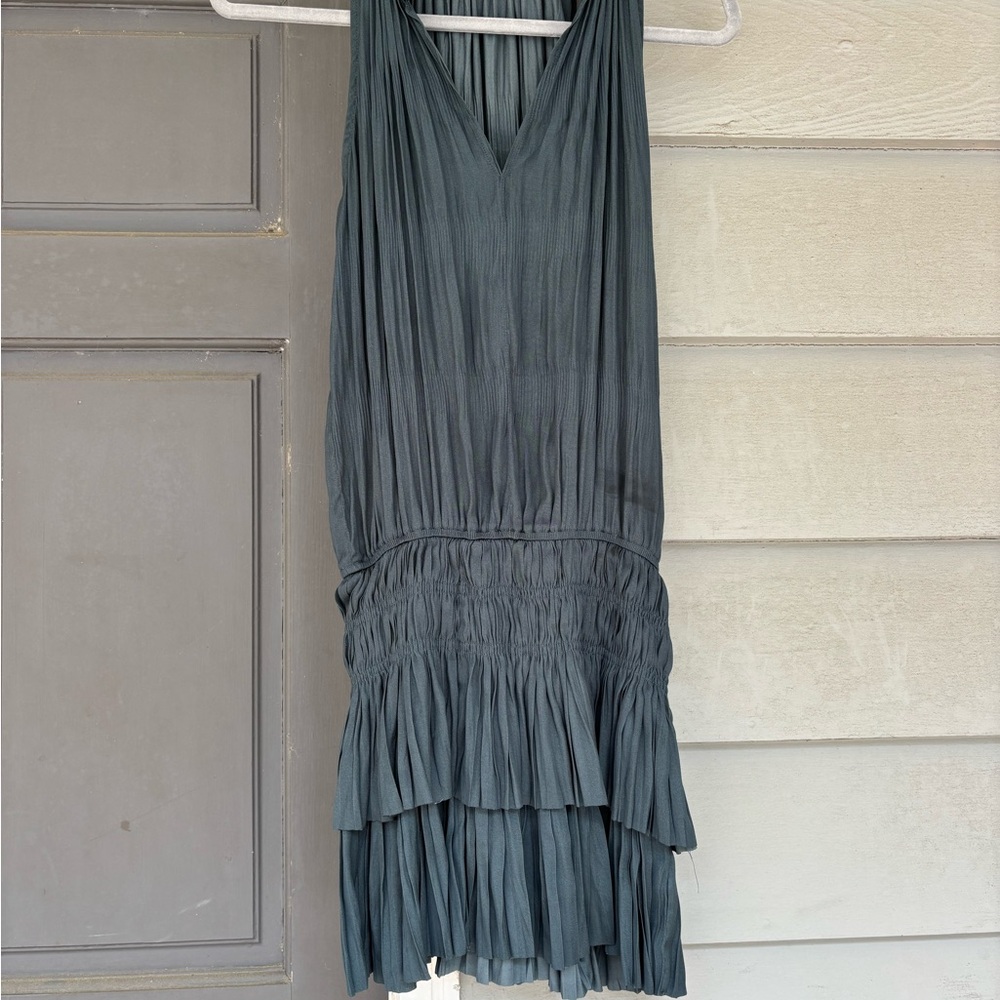 Elegant Sleeveless Gray Dress